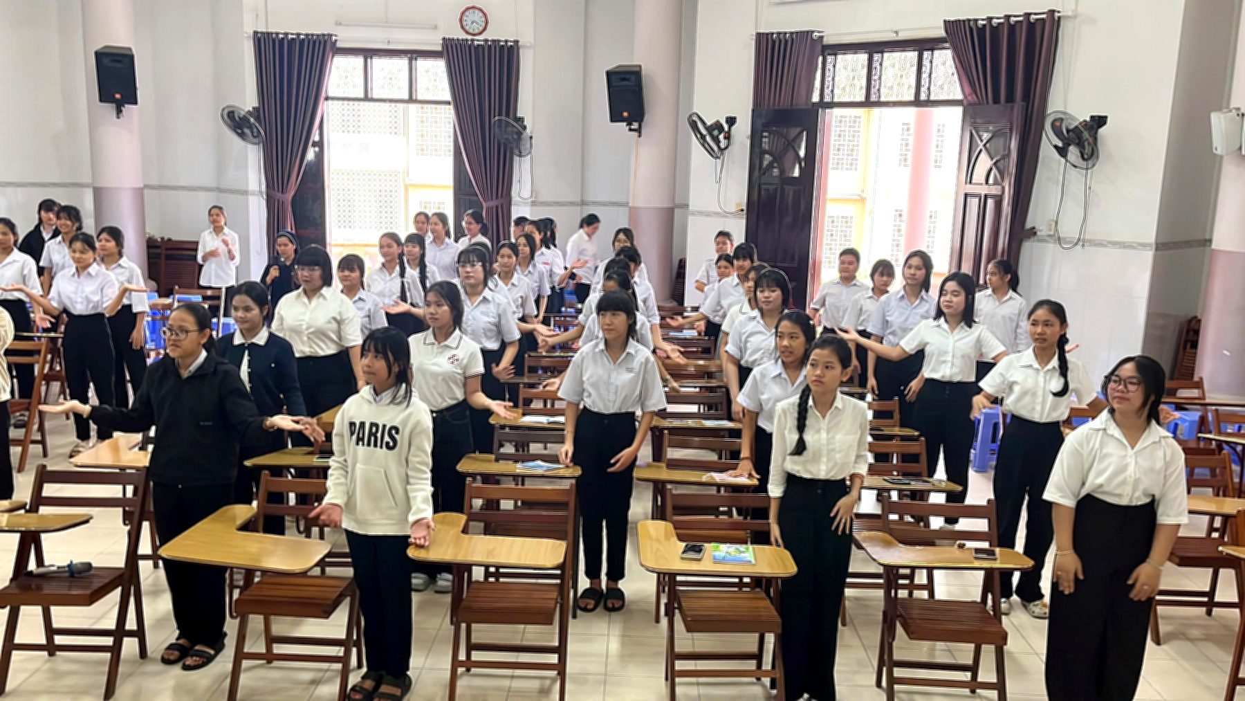 thanh tuyen khiet tam duc me (1)